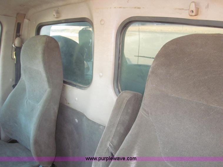 image for item B5324 2001 Sterling LT9501 tri axle dump truck