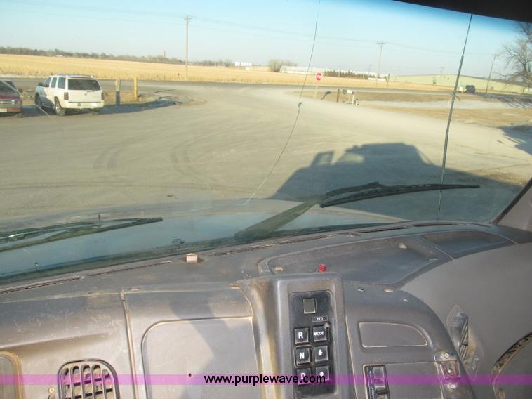 image for item B5324 2001 Sterling LT9501 tri axle dump truck