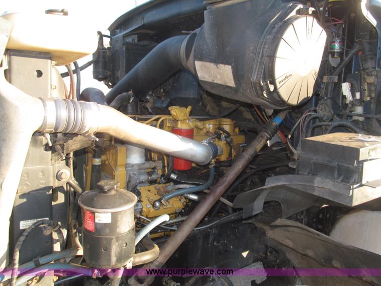 image for item B5324 2001 Sterling LT9501 tri axle dump truck