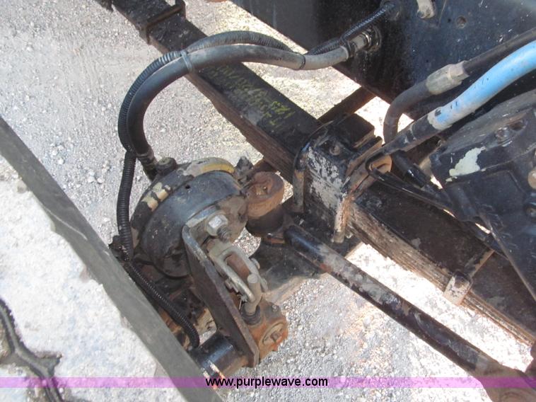 image for item B5324 2001 Sterling LT9501 tri axle dump truck