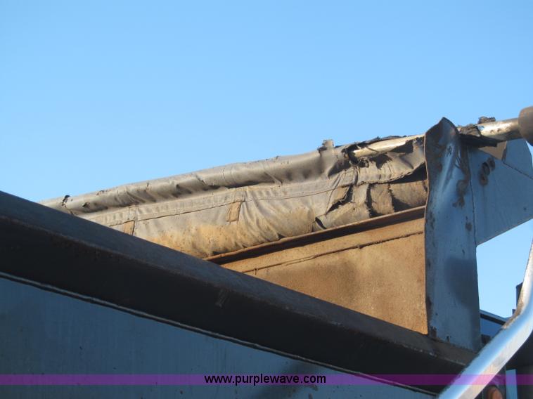 image for item B5324 2001 Sterling LT9501 tri axle dump truck