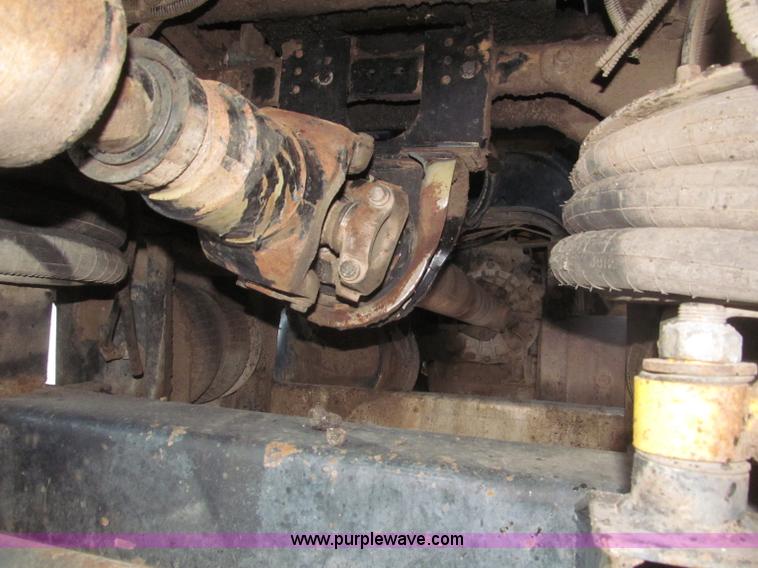 image for item B5324 2001 Sterling LT9501 tri axle dump truck