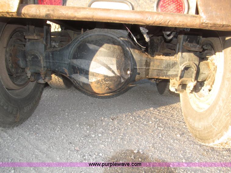 image for item B5324 2001 Sterling LT9501 tri axle dump truck