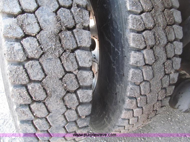 image for item B5324 2001 Sterling LT9501 tri axle dump truck