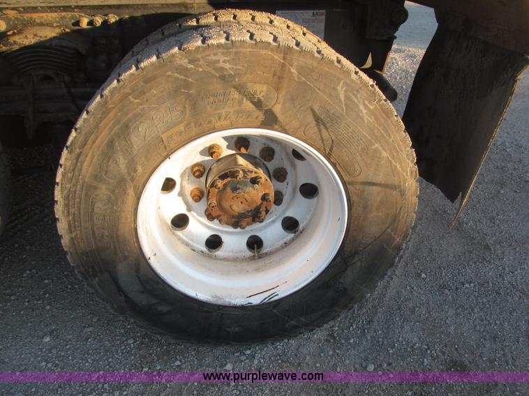 image for item B5324 2001 Sterling LT9501 tri axle dump truck