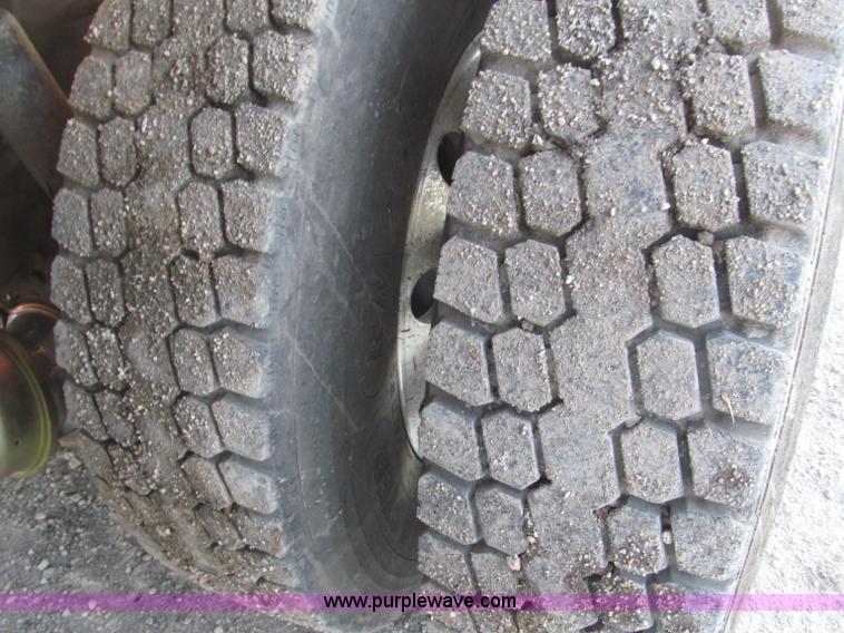 image for item B5324 2001 Sterling LT9501 tri axle dump truck