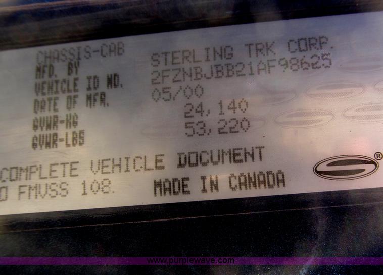 image for item B5324 2001 Sterling LT9501 tri axle dump truck