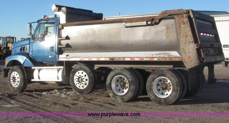 image for item B5325 2001 Sterling LT9501 tri axle dump truck