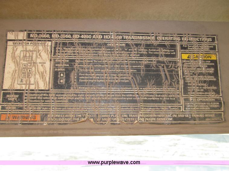 image for item B5325 2001 Sterling LT9501 tri axle dump truck