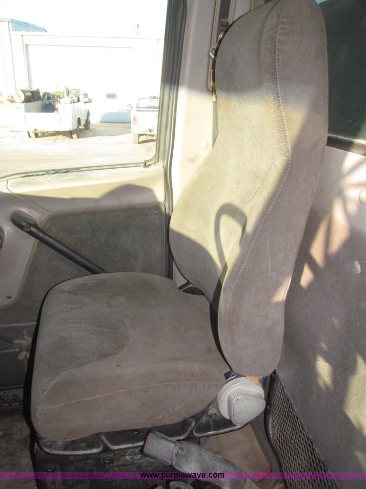 image for item B5325 2001 Sterling LT9501 tri axle dump truck