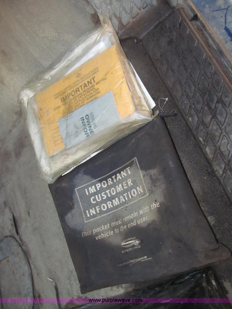 image for item B5325 2001 Sterling LT9501 tri axle dump truck