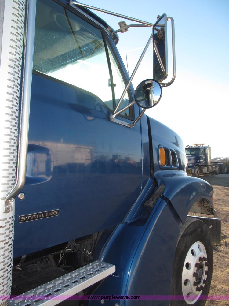 image for item B5325 2001 Sterling LT9501 tri axle dump truck