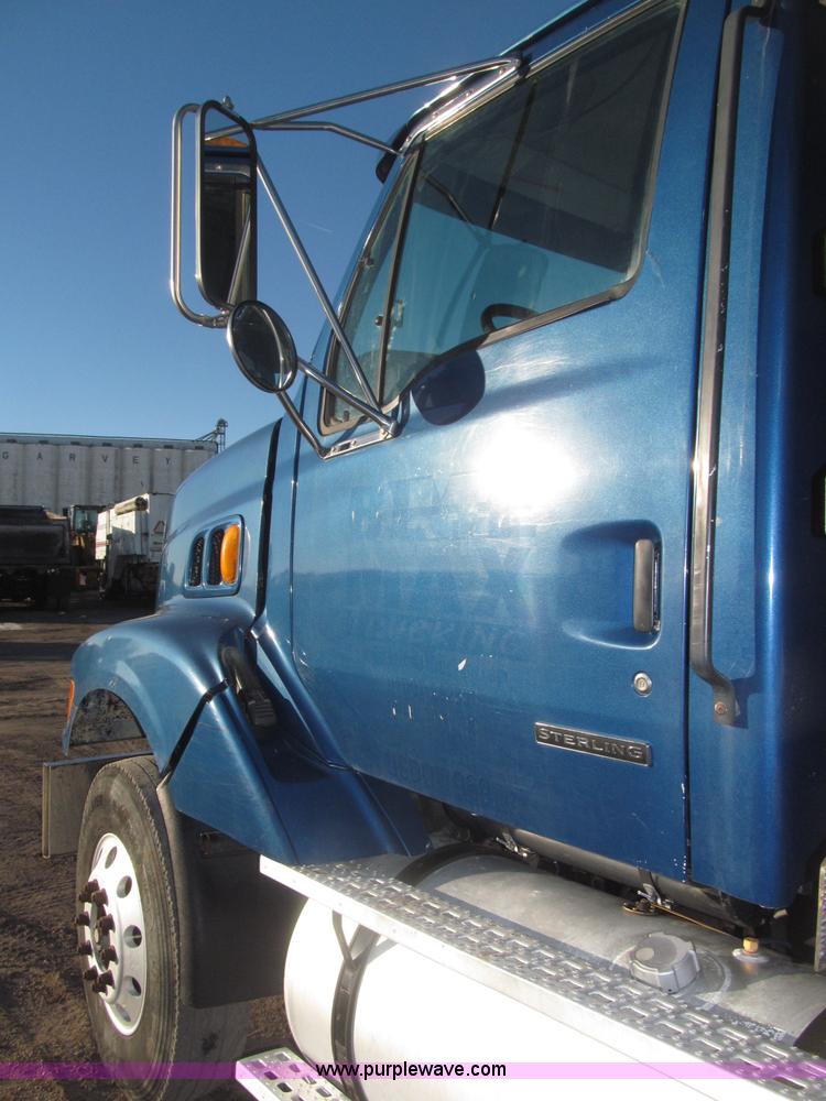 image for item B5325 2001 Sterling LT9501 tri axle dump truck