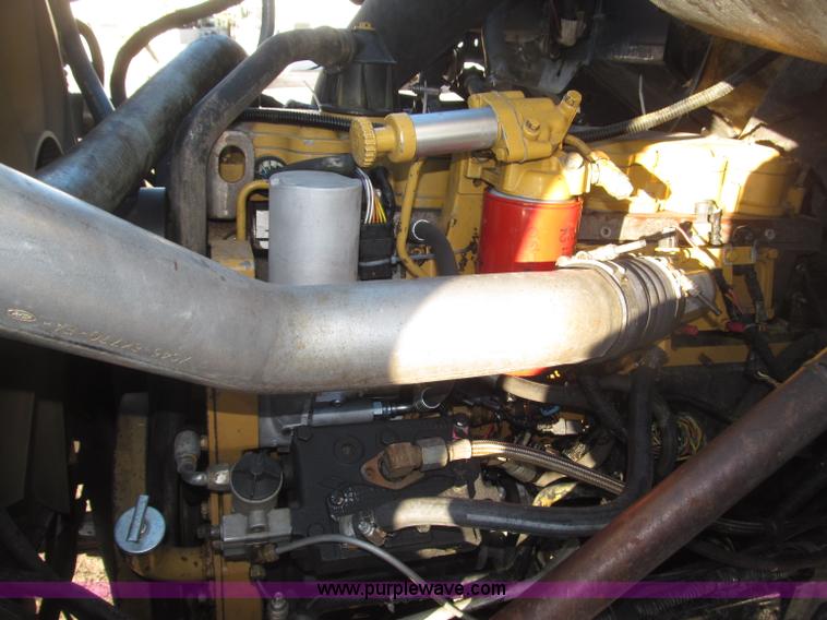 image for item B5325 2001 Sterling LT9501 tri axle dump truck