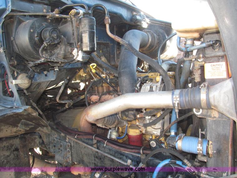 image for item B5325 2001 Sterling LT9501 tri axle dump truck