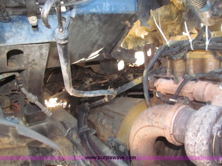 image for item B5325 2001 Sterling LT9501 tri axle dump truck