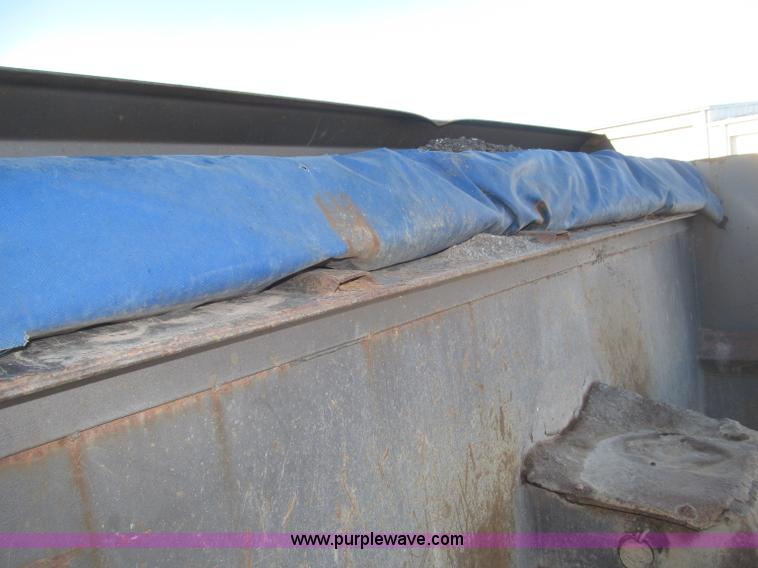 image for item B5325 2001 Sterling LT9501 tri axle dump truck