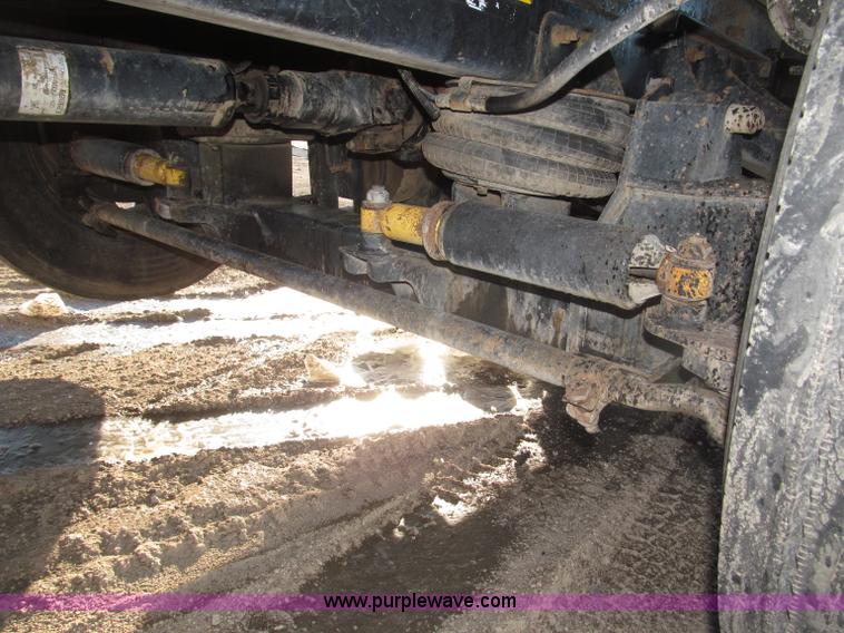 image for item B5325 2001 Sterling LT9501 tri axle dump truck