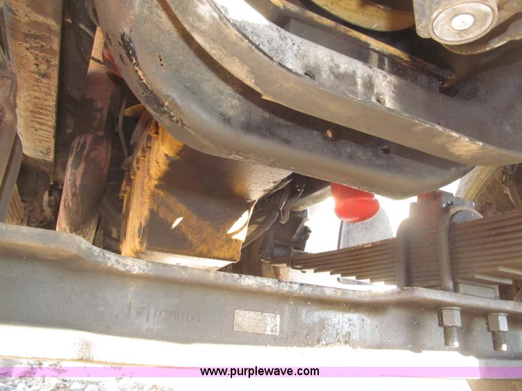 image for item B5325 2001 Sterling LT9501 tri axle dump truck