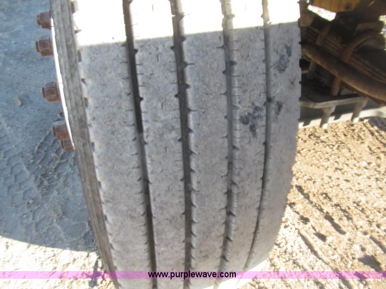 image for item B5325 2001 Sterling LT9501 tri axle dump truck