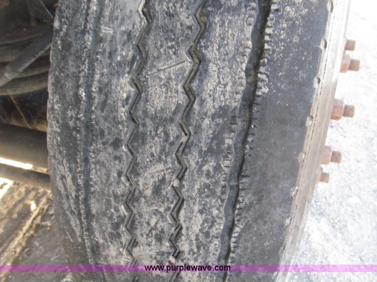 image for item B5325 2001 Sterling LT9501 tri axle dump truck