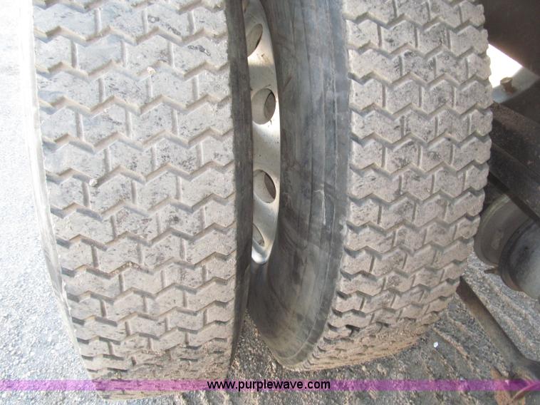 image for item B5325 2001 Sterling LT9501 tri axle dump truck