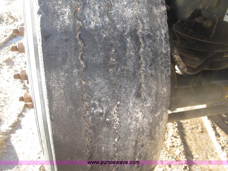 image for item B5325 2001 Sterling LT9501 tri axle dump truck