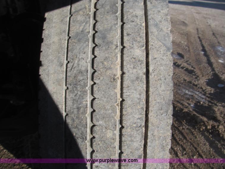 image for item B5325 2001 Sterling LT9501 tri axle dump truck