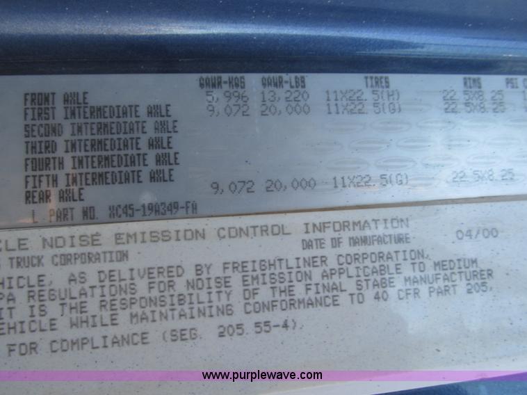 image for item B5325 2001 Sterling LT9501 tri axle dump truck