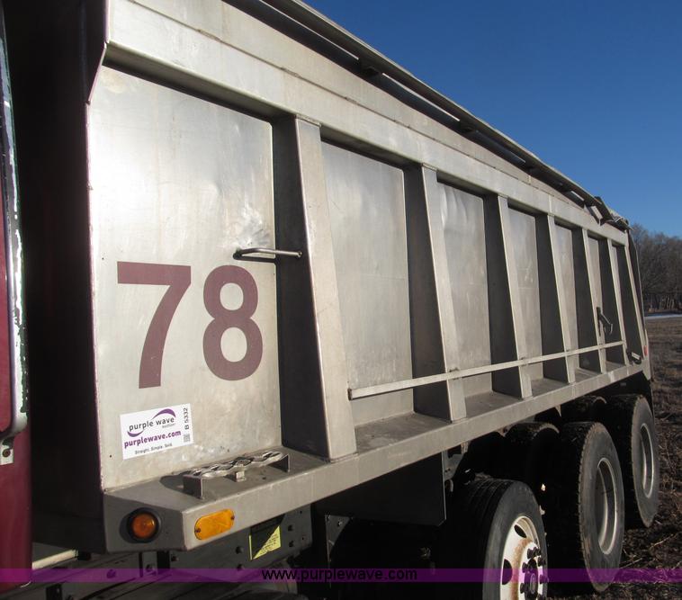 image for item B5332 1998 Ford LT9511 tri axle dump truck