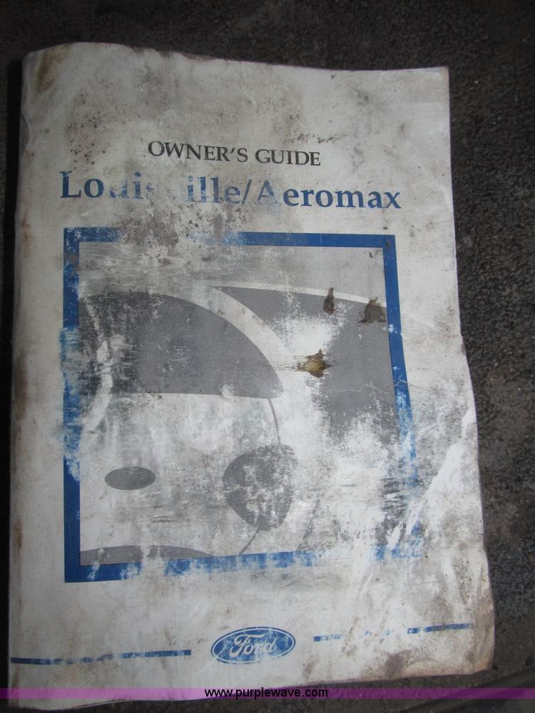 image for item B5332 1998 Ford LT9511 tri axle dump truck