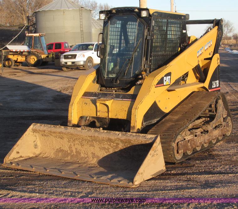 image for item B5339 2005 Caterpillar 287B track skid steer