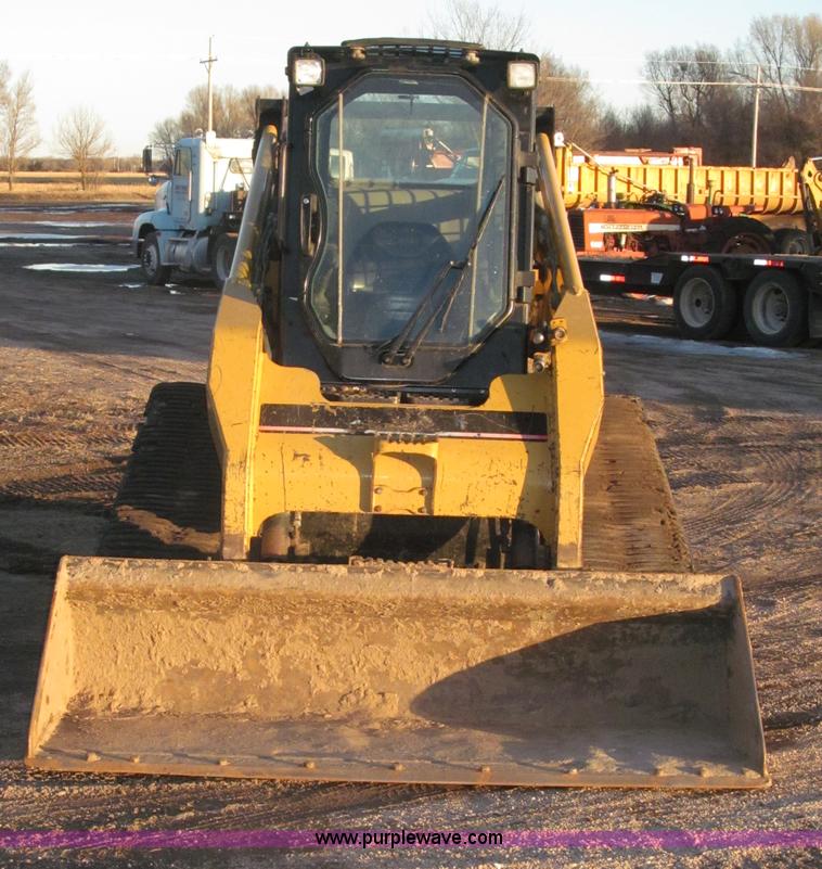 image for item B5339 2005 Caterpillar 287B track skid steer