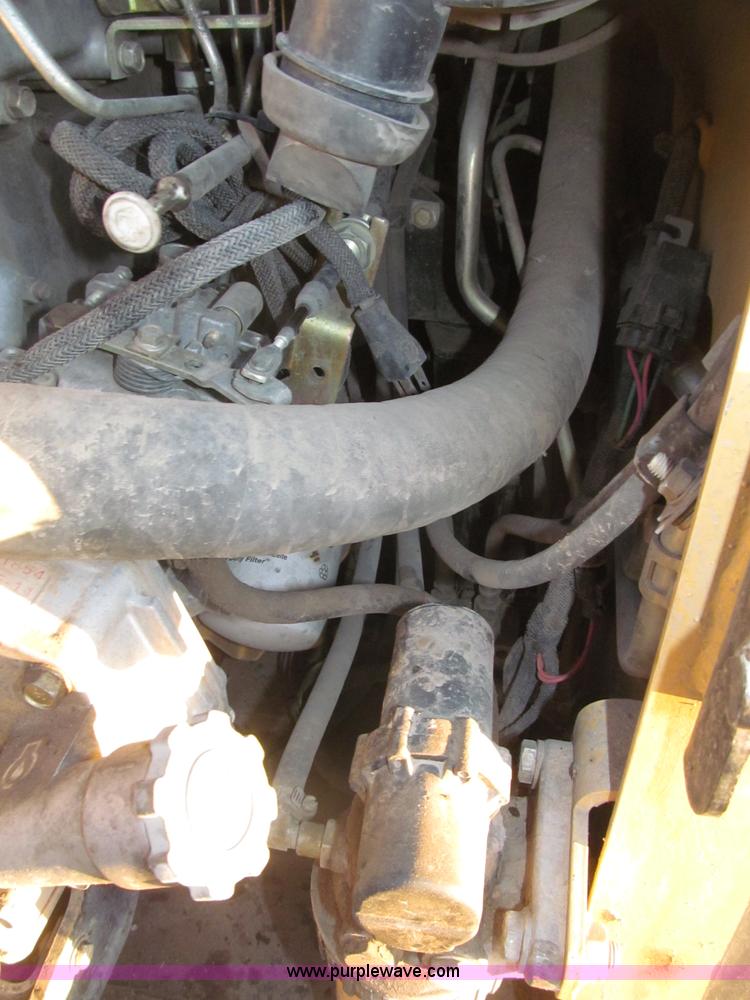 image for item B5339 2005 Caterpillar 287B track skid steer