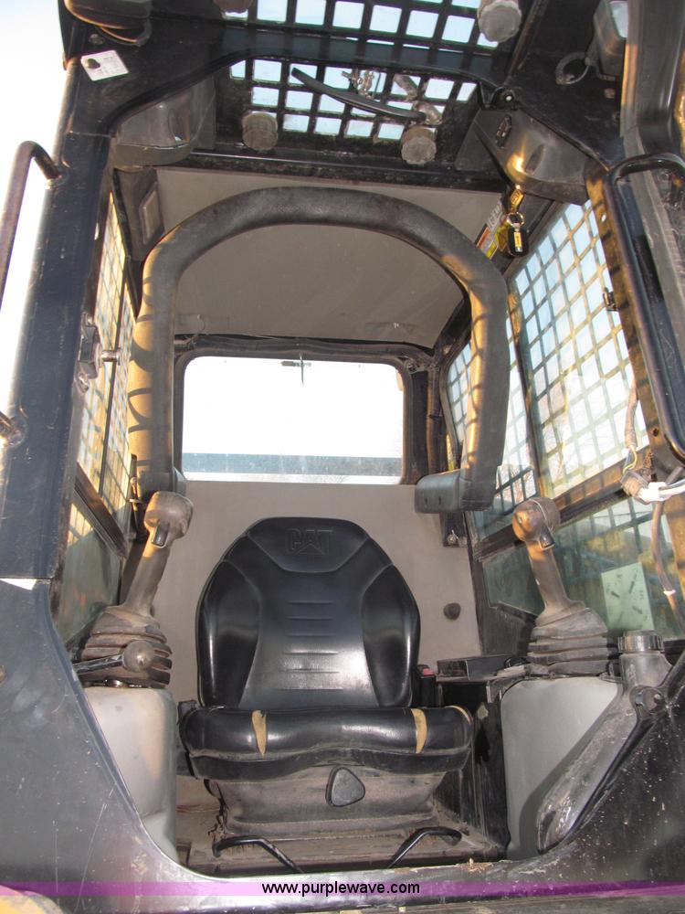 image for item B5339 2005 Caterpillar 287B track skid steer