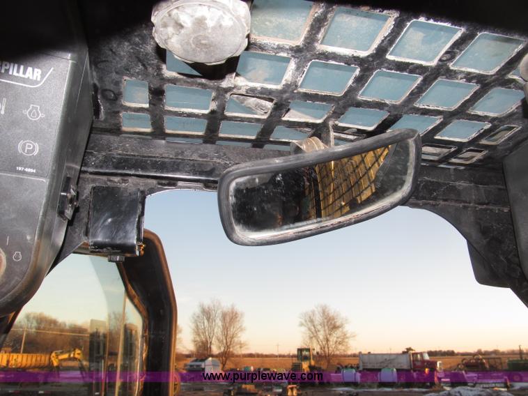 image for item B5339 2005 Caterpillar 287B track skid steer