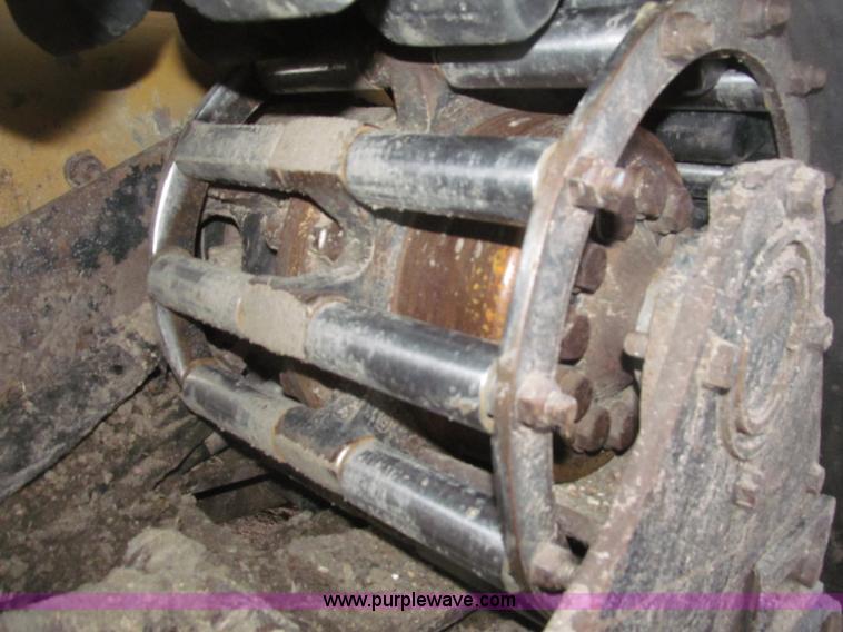 image for item B5339 2005 Caterpillar 287B track skid steer