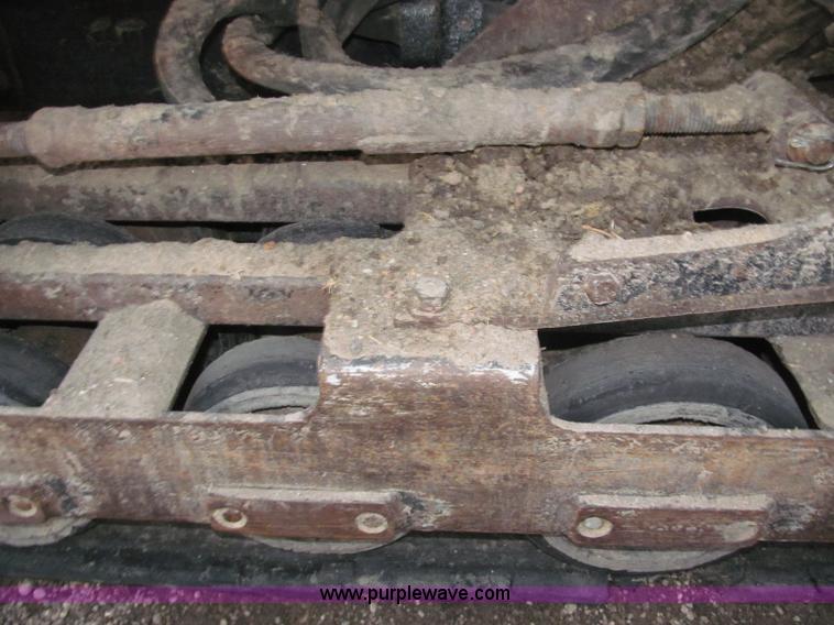 image for item B5339 2005 Caterpillar 287B track skid steer