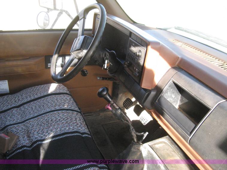 image for item B8349 1992 GMC TopKick concrete form cage truck