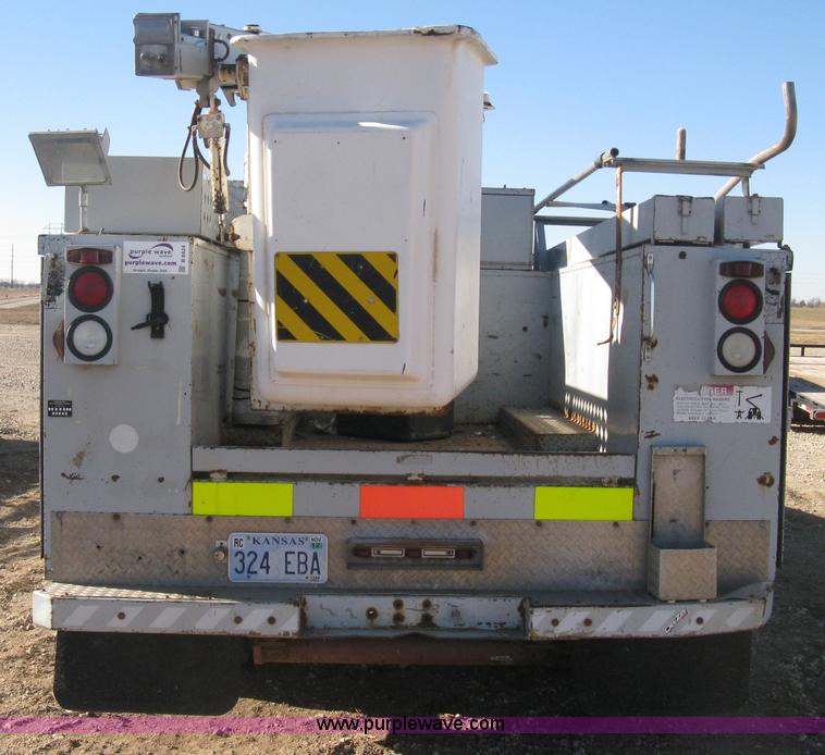 image for item B8424 1996 Chevrolet Cheyenne 3500 bucket truck