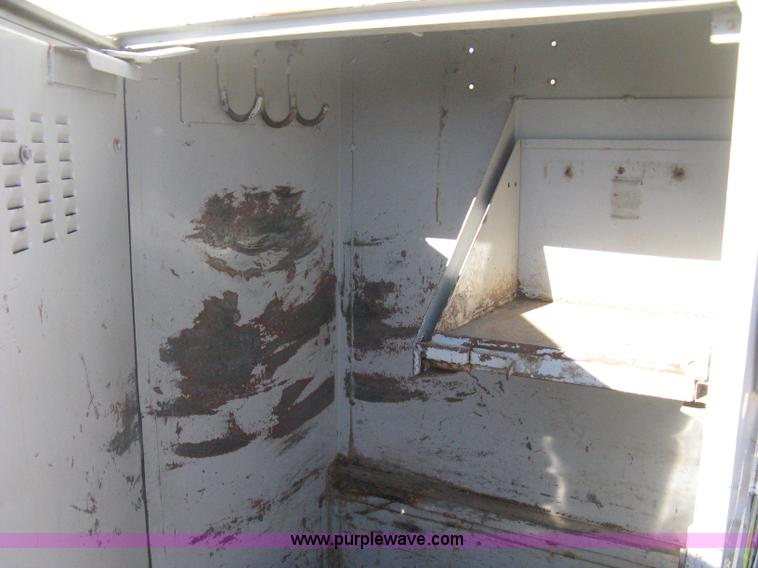 image for item B8424 1996 Chevrolet Cheyenne 3500 bucket truck