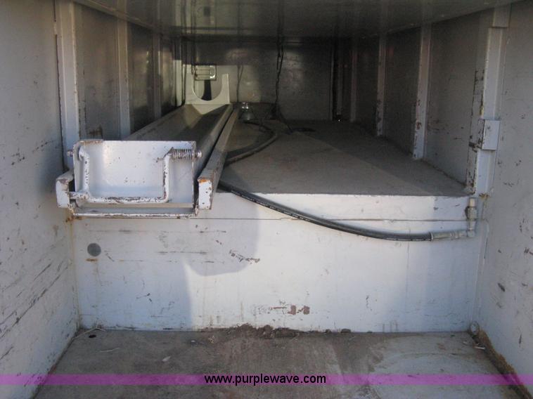 image for item B8424 1996 Chevrolet Cheyenne 3500 bucket truck