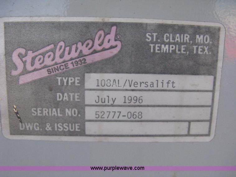 image for item B8424 1996 Chevrolet Cheyenne 3500 bucket truck