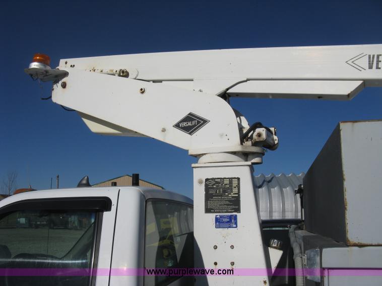 image for item B8424 1996 Chevrolet Cheyenne 3500 bucket truck