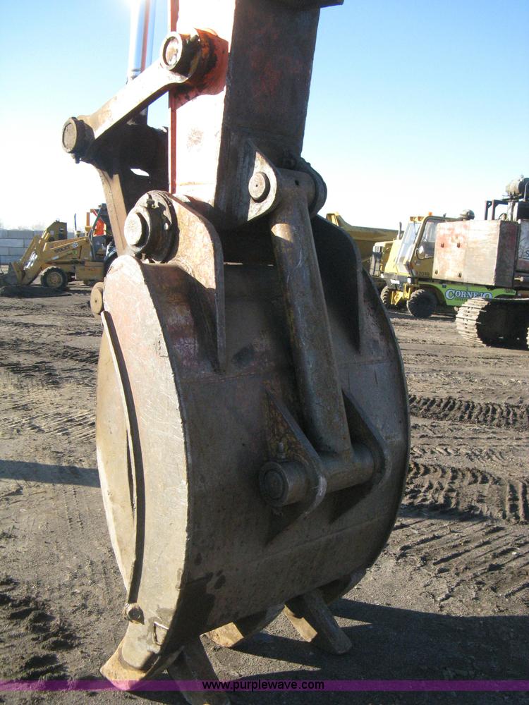 image for item B8435 1994 Hitachi EX300LC-2 excavator