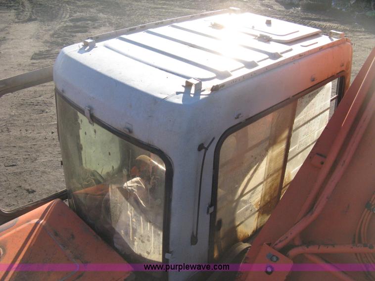 image for item B8435 1994 Hitachi EX300LC-2 excavator