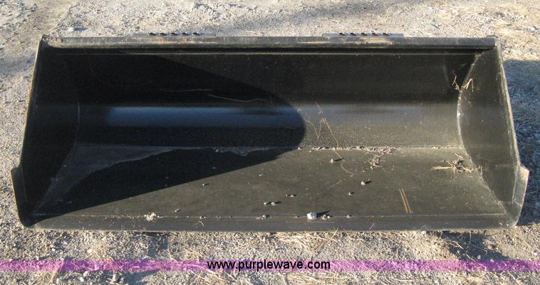 image for item B8437 6'W skid steer bucket