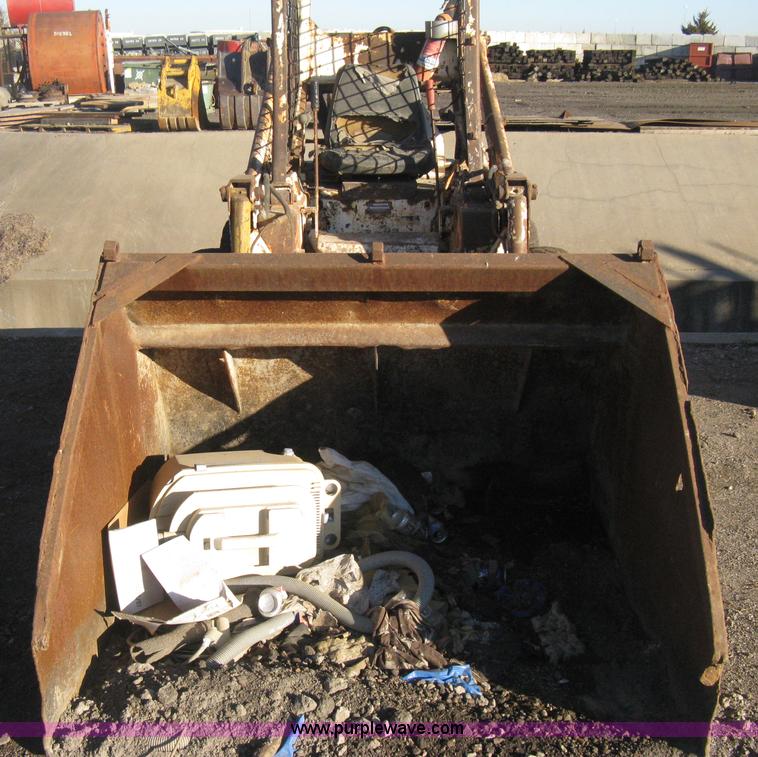 image for item B8440 1972 Bobcat 610 skid steer