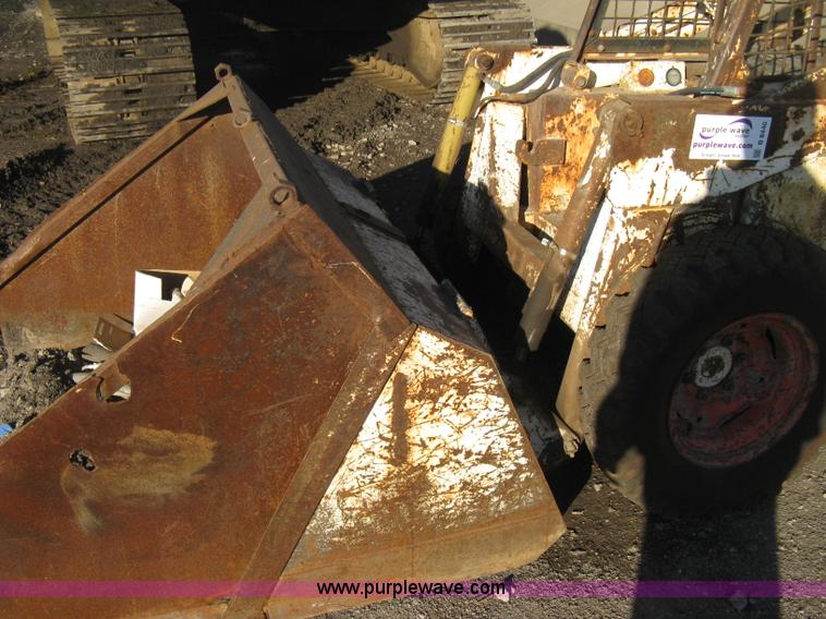image for item B8440 1972 Bobcat 610 skid steer