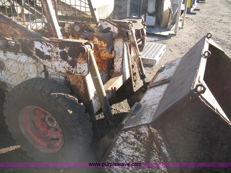 image for item B8440 1972 Bobcat 610 skid steer